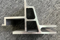 擠壓鋁型材具有哪些特點(diǎn)？